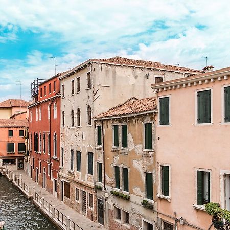 Venezia Spirito Santo Canal View Buitenkant foto