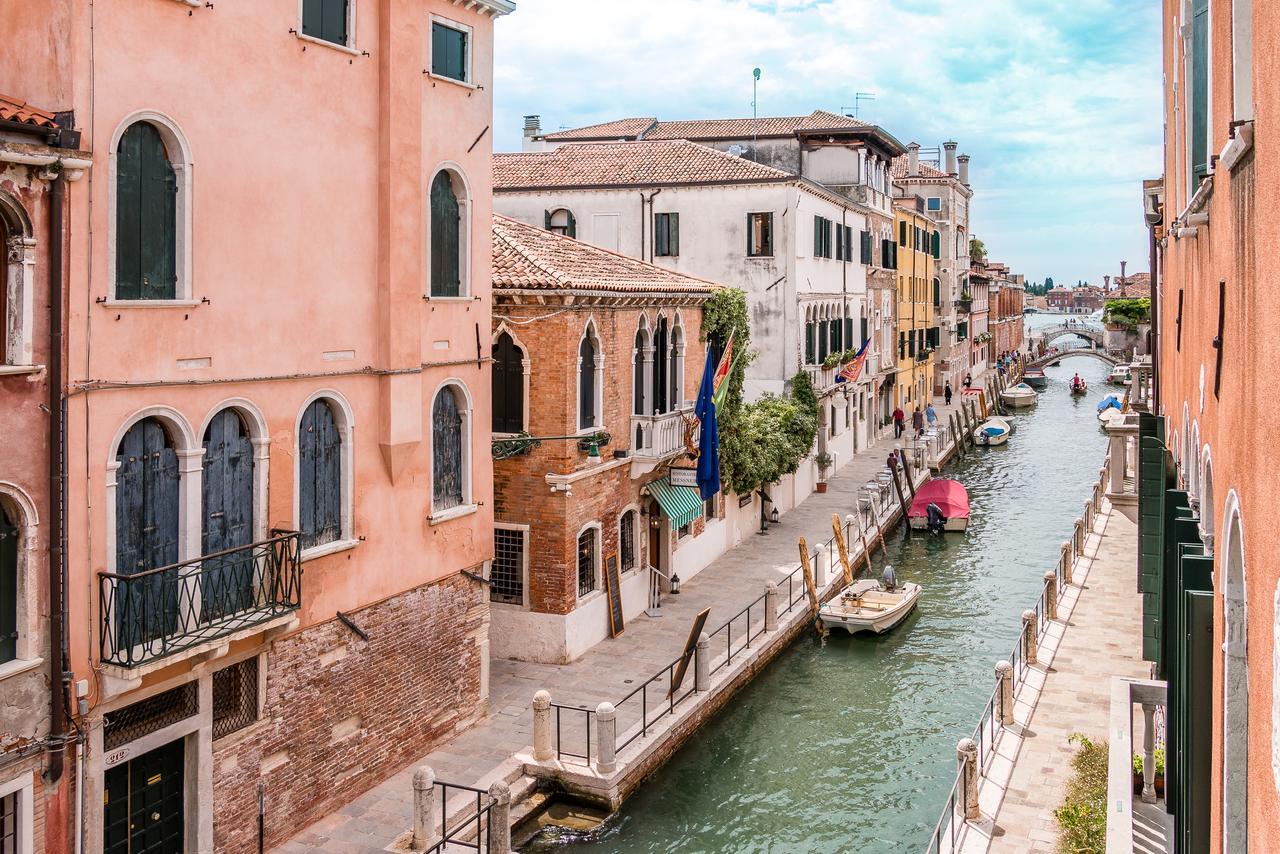 Venezia Spirito Santo Canal View Buitenkant foto